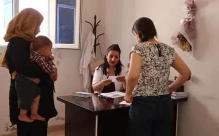 Bijîşkan hişyarî da: Di germahiyê de dernekevin, ava paqij vexwin