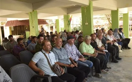 Ji bo rêxistinkirna xebatên komînan civînek hat lidarxistin