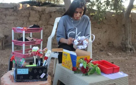 Hem hunerê di afirîne hem jîngehê diparêze