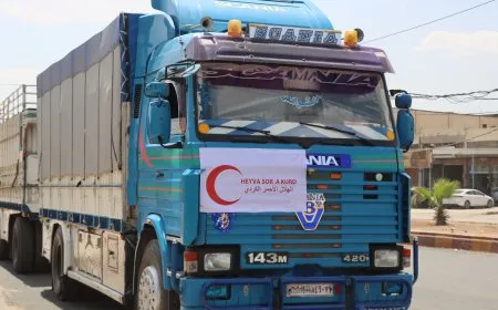 Heyva Sor a Kurd karwanekî din ê alîkariyan dişîne peravê