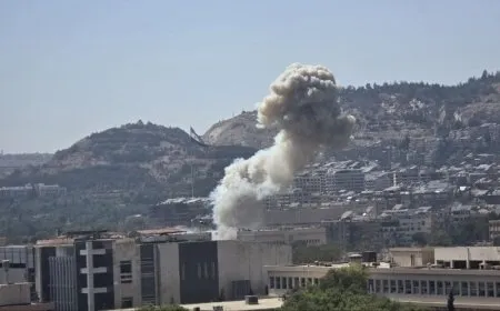 Cara duyem Wezareta Parastinê ya hikumeta veguhêz hat bombebarankirin