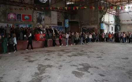 Şêniyên Helebê sersaxî dan malbata şehîd Qehreman Bilbil
