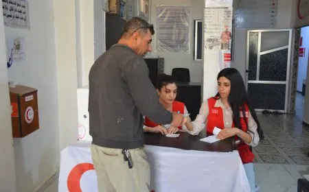 Heyva Sor a Kurd ji bo Siwêdayê alîkariyê kom dike
