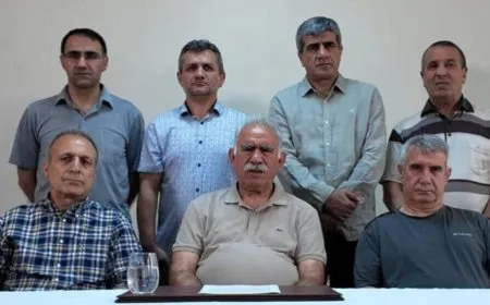 Jinên Rojhilata Navîn ji Rêber Apo re name şandin