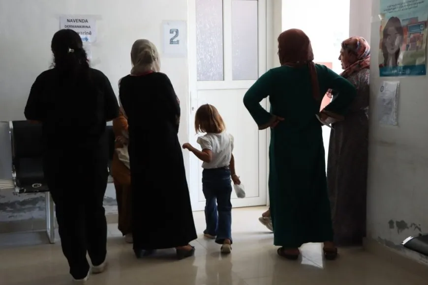 Bijîşkan hişyarî da: Di germahiyê de dernekevin, ava paqij vexwin