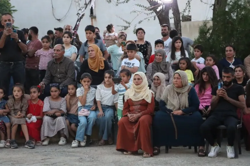Ji bo koçberên Efrîn û xelkê Kobanê şevbuhêrkek folklorîk