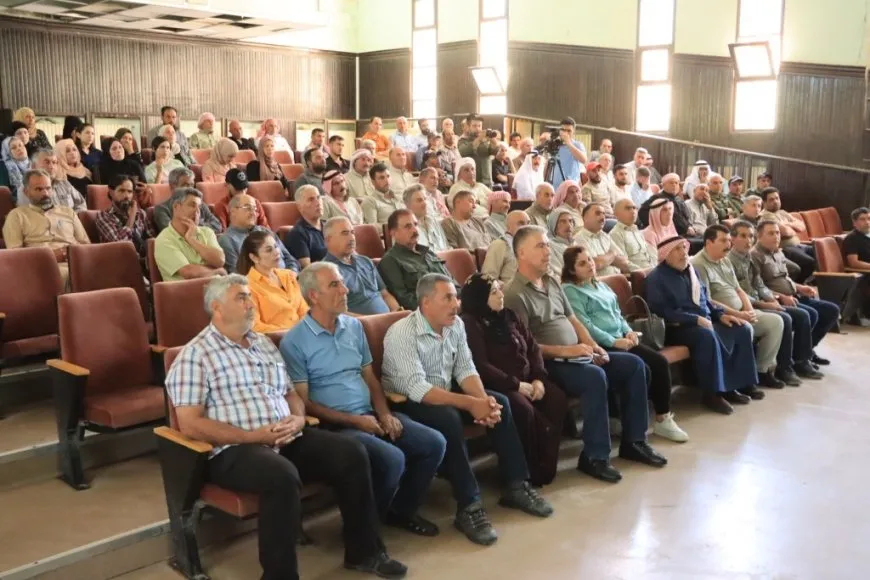 Hêzên Ewlekariya Hundirîn bi gel re civiyan