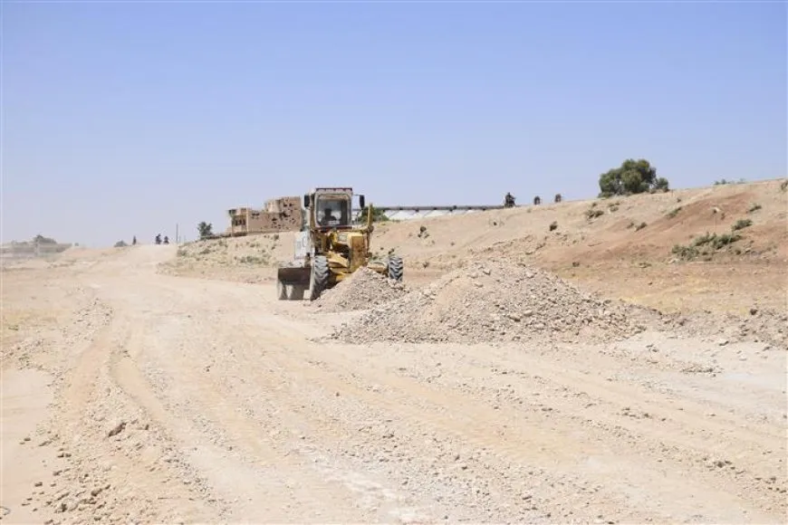 Şaredariya Til Temirê li şûna pira hilweşiyayî rêyekê vedike