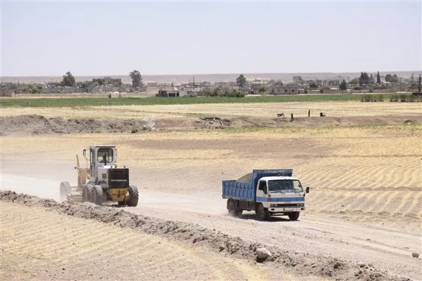 Şaredariya Til Temirê li şûna pira hilweşiyayî rêyekê vedike