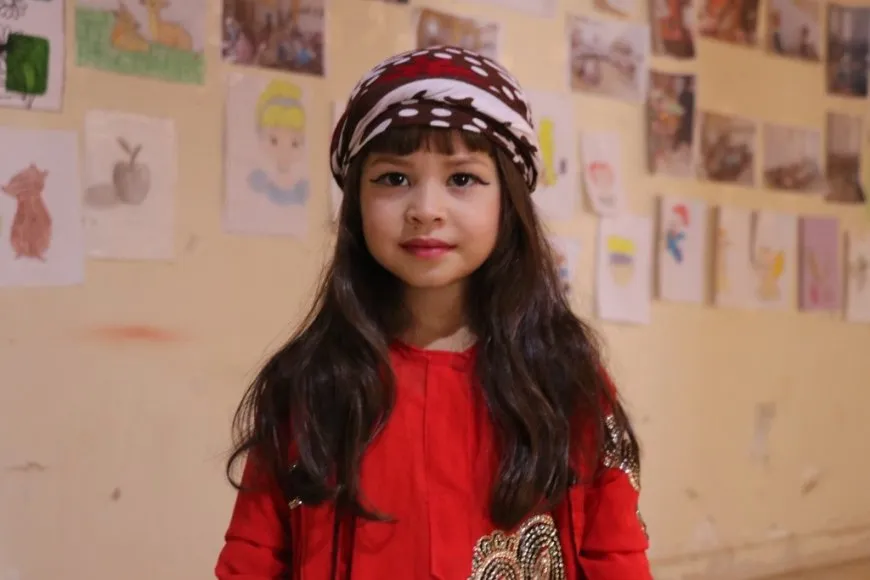 Zeheb a 4 salî bi xwedina helbestan balê dikişîne