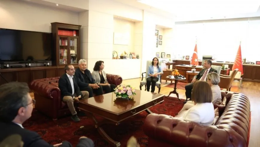 DEM Partiyê serdana CHPˊê kir: Operasyon, berdewama feraseta qeyûm e