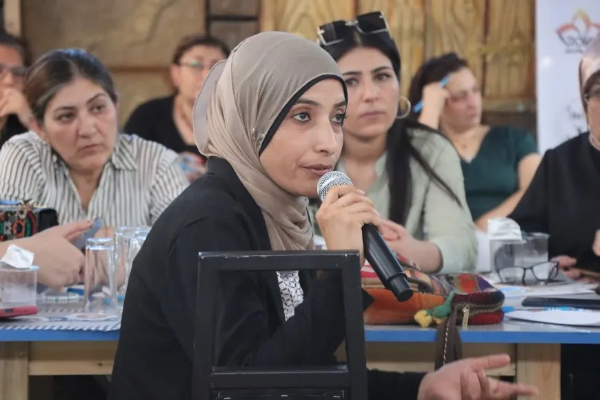 Mekanîzmayên maf û beşdariya jinan di destûra Sûriyeyê de hatin gotûbêjkirin