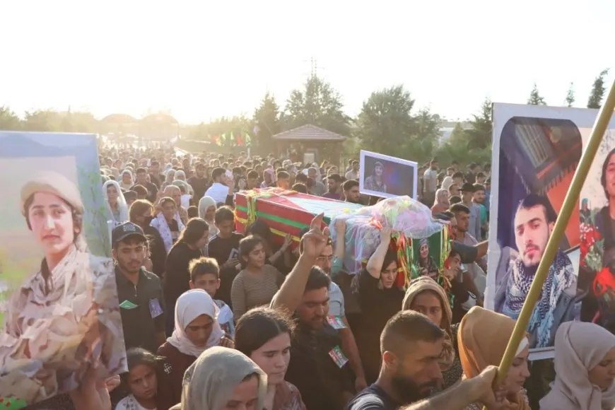 Li Kobanê şehîd Jînda Botan hat oxirkirin û şehîd Qehreman hat bibîranîn