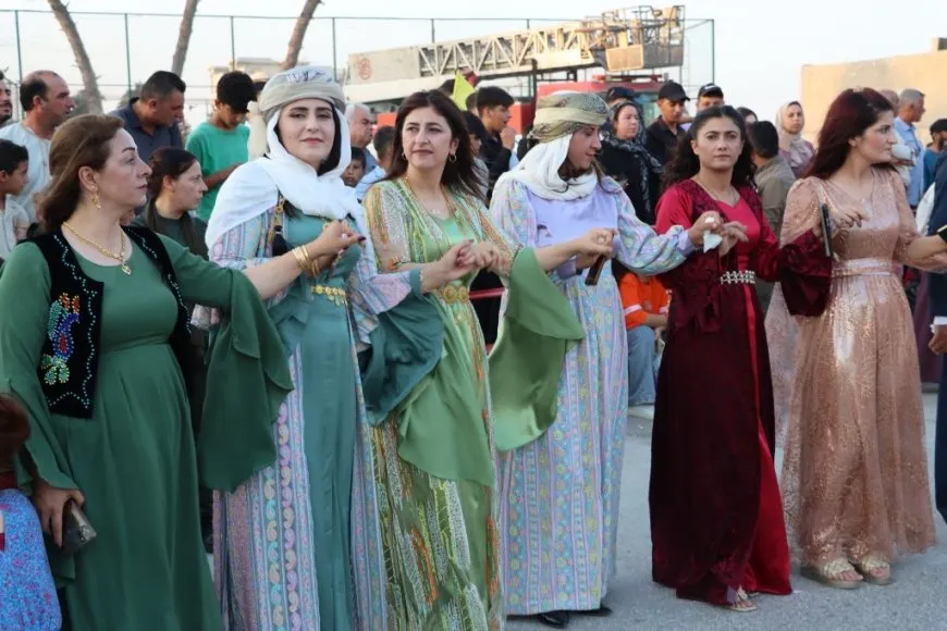 Bi deh hezaran şêniyên Kantona Firatê Şoreşa 19`ê Tîrmehê pîroz kirin