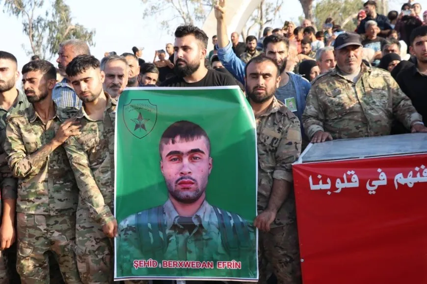 Şêniyên Tebqayê şehîd Murad Qenber oxir kir