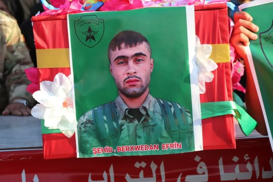 Şêniyên Tebqayê şehîd Murad Qenber oxir kir