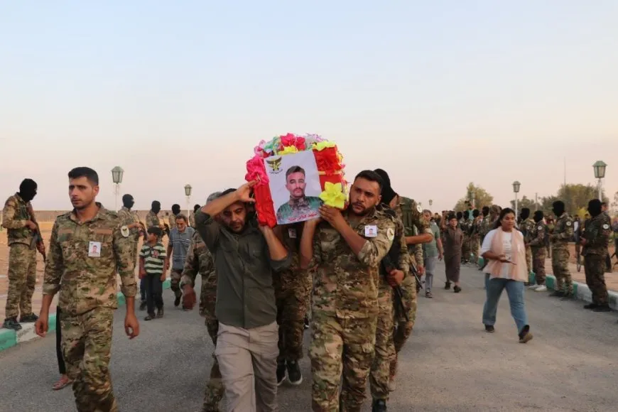 Şêniyên Tebqayê şehîd Resam El Hemada oxir kir