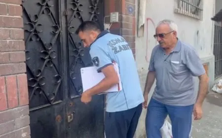 Rayedarên Tirk komeleyeke zimanê kurdî girt