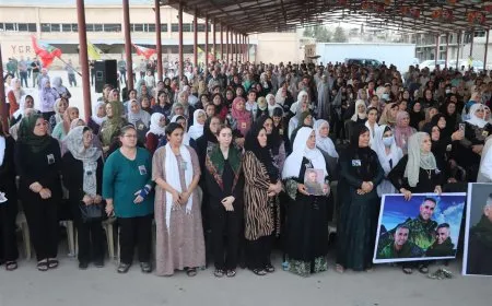 Ji bo şehîd Çekdar Artêş merasîma xiyabî
