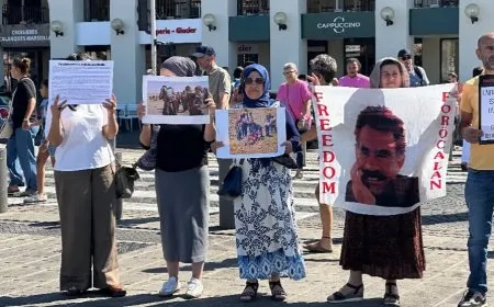 Li Ewropayê şehîdên Fermana 74’an hatin bîranîn