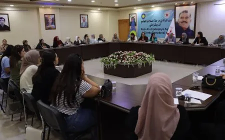 Li Qamişloyê Meclisa Jinan a PYD`ê panelek lidar xist