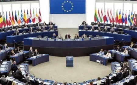 Ji wezîrên karên derve yên YE’yê civîna awarte