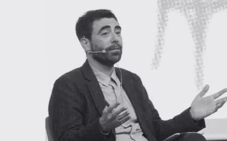 Fîlozof Santiago Zabala: Hewldanên Ocalan divê vala neçin