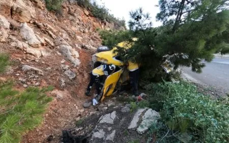 Li gundewarê Hemayê qezayeke tirafîkê: 4 kes mirin û 9 jî birîndar bûn