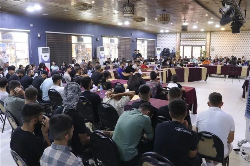 Birêxistinbûn û civaka demokratîk mijarên panela ciwanan bûn