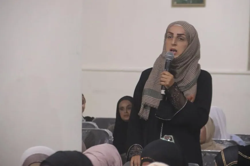 Aştiya navxweyî û xîtabê nefretê mijara panelekê li Reqayê bû