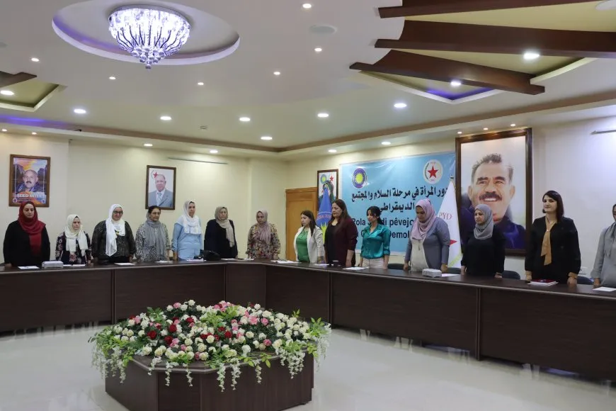 Li Qamişloyê Meclisa Jinan a PYD`ê panelek lidar xist