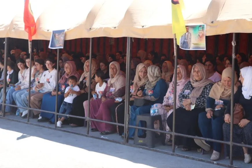 Li Kobanê ji bo 4 şehîdan konê sersaxiyê hate danîn