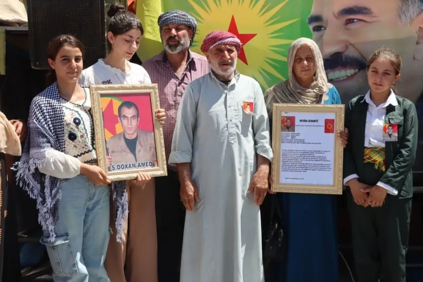 Li Kobanê ji bo 4 şehîdan konê sersaxiyê hate danîn