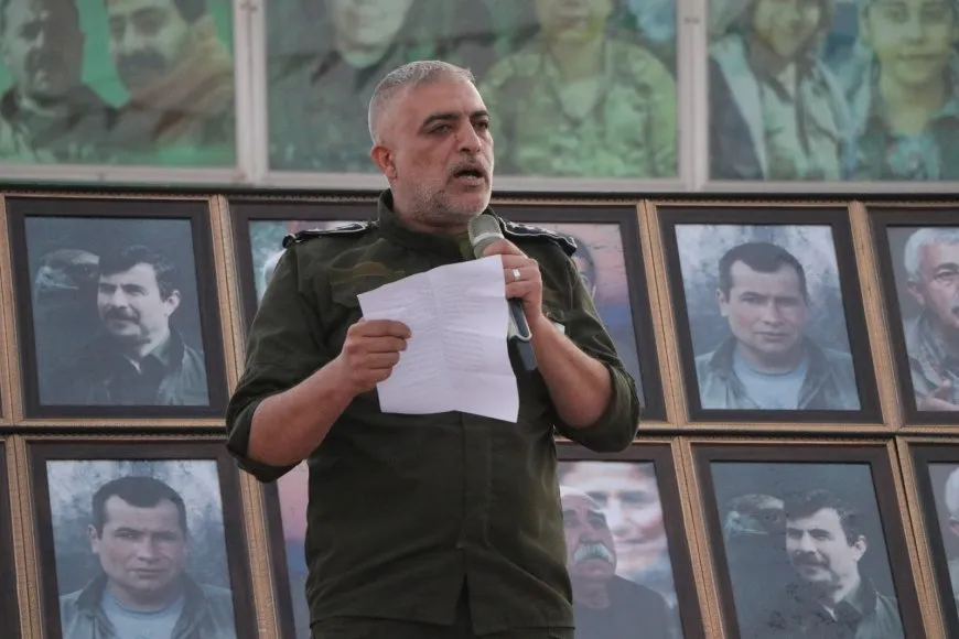 Li Helebê merasîma xiyabî ya şehîd Nûredîn Sofî, Koçero Urfa û Bextiyar Gabar hat lidarxistin