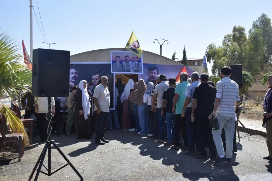 Şêniyên Bakur û Rojhilatê Sûriyeyê di merasîma şehîd Nûreddîn Sofî de soza xwe nû kirin