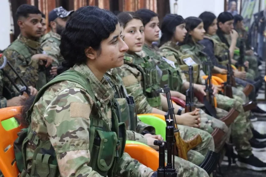 Şêniyên Bakur û Rojhilatê Sûriyeyê di merasîma şehîd Nûreddîn Sofî de soza xwe nû kirin