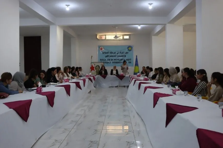 Li Kobanê komxebata rola jinan di "Pêvajoya Aştî û Civaka demokratîk" de