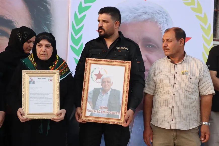 Şêniyên Dêrikê şehîd Mihemed Emîn bi bîr anîn