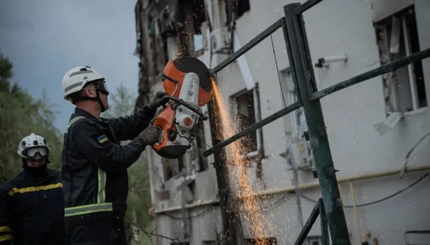 Ukrayna: Rûsyayê bi 270 dron û 10 mûşekan êriş kir