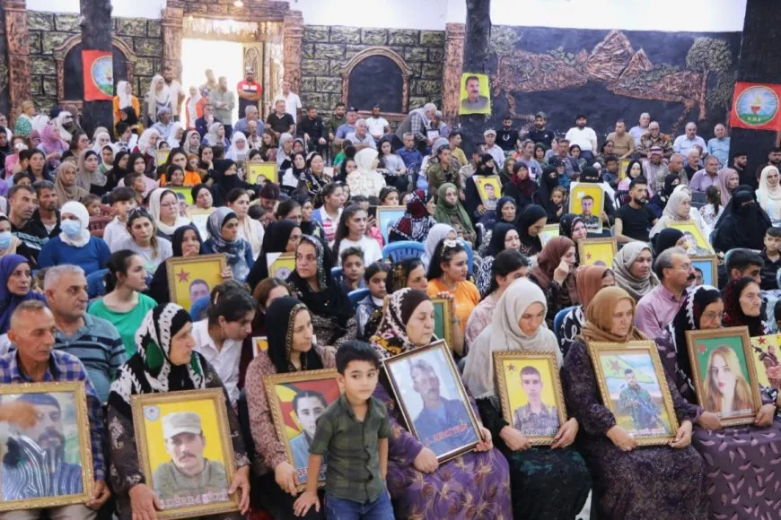 Xelkê Hesekê û koçberên Efrînê 390 şehîd bi bîr anîn