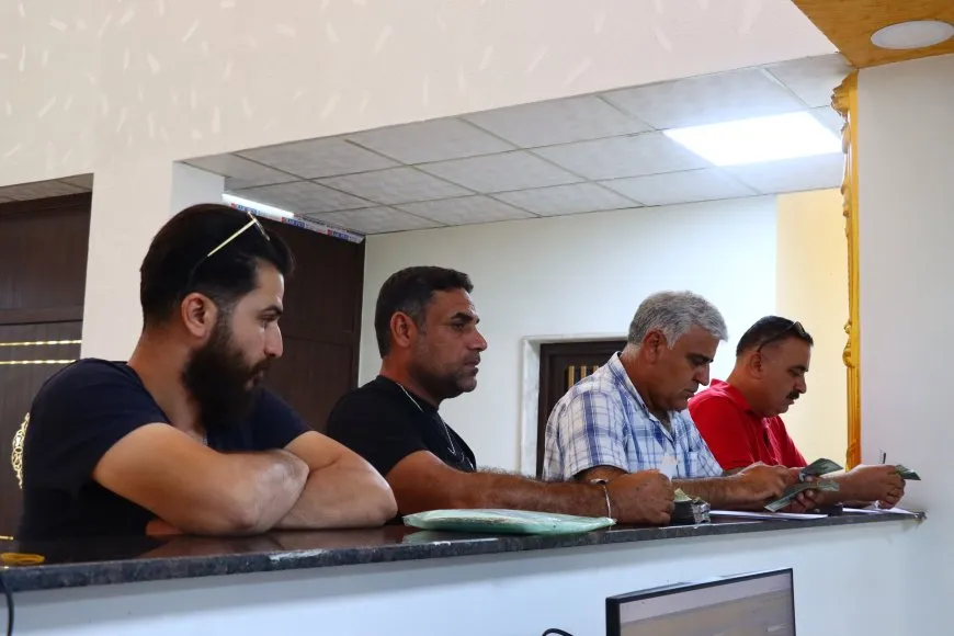 Nivîsgeha Dirav û Dayînan serfkirina fatoreyên genim didomîne