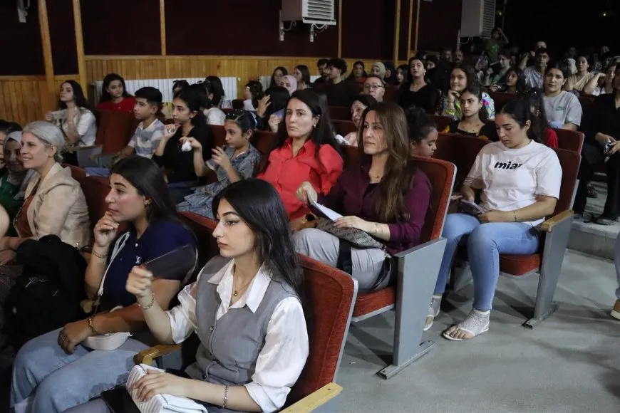 Li Dêrikê konsera xwendekarên Peymangeha Bilind a Hunerê