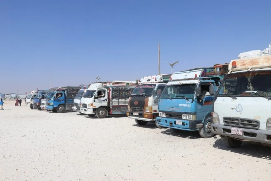 Ji kampa Mehmûdlî 10 malbat ber bi Dêrazorê ve bi rê ket