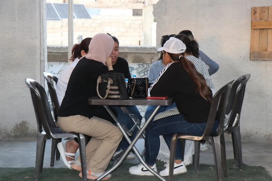 Yekitiya Jinên Ciwan li Helebê berpirsyariyên xwe li hember pêvajoyê aştiyê nîqaş kir