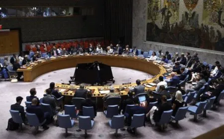 NY pêkanîn jinûve xist meriyetê: Qîmeta pereyê Îranê daket