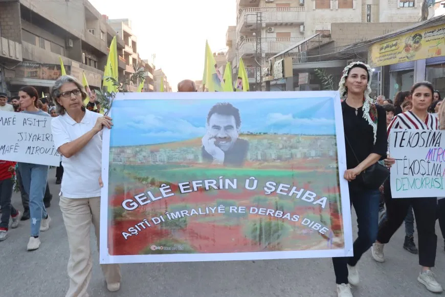 Şêniyên Qamişlo daxwaza azadiya fîzîkî ya  Rêber Apo kir