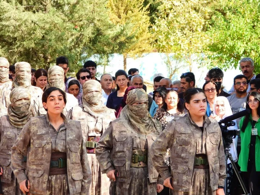 Dîmenê merasîma gerîla ya ji bo şehîd Çiya û Bêrîtan hate parvekirin