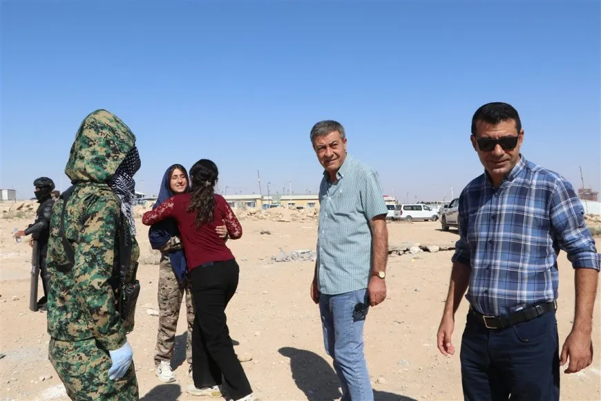 Şandeyek Rêveberiya Xweser operasyona li Holê şopand