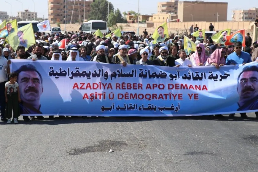 Li Tebqayê ji bo azadiya Rêber Apo meşek girseyî