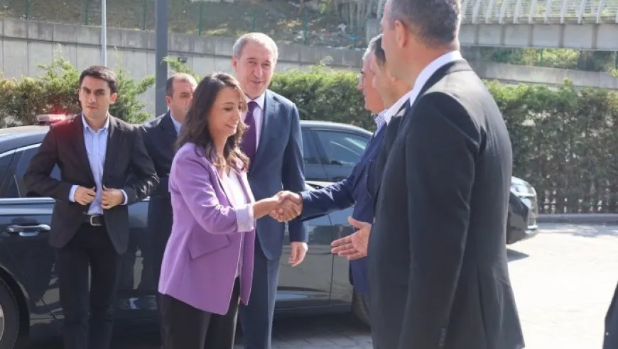 Hevserokên DEM Partiyê serdana CHP’ê kirin